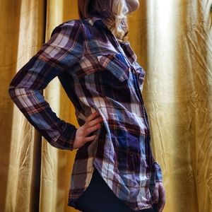 NWOT Fitted, Long-line Plaid Shirt, Soft Cozy Fall Vibe Fits Size Small